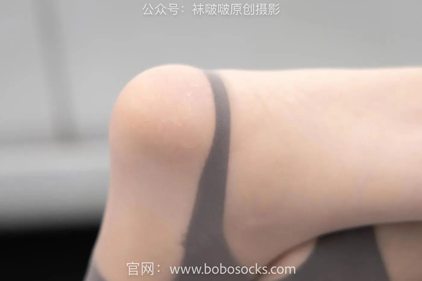[BoBoSocks袜啵啵]NO.146 小甜豆-高跟长靴、黑色踩脚裤、肉丝 [154P]插图3
